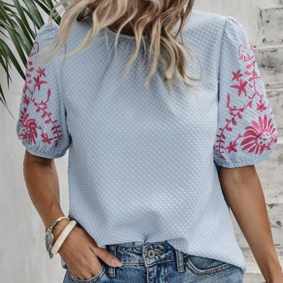 Boho Floral Embroidery Puff Sleeve Blouse - Picture 3 of 6